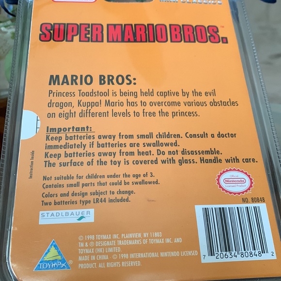 Nintendo Mini Classics Super Mario Bros Game Boy GameBoy Keychain ToyMax 1998 - Picture 3 of 8